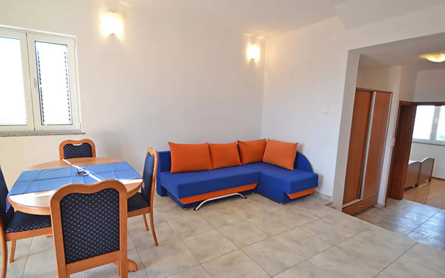Apartment Golub Karlobag 25067