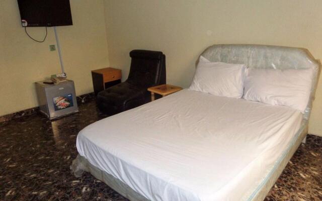 D1 Hotel And Suites