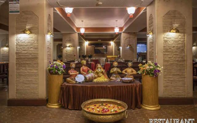 OYO Premium Paltan Bazar