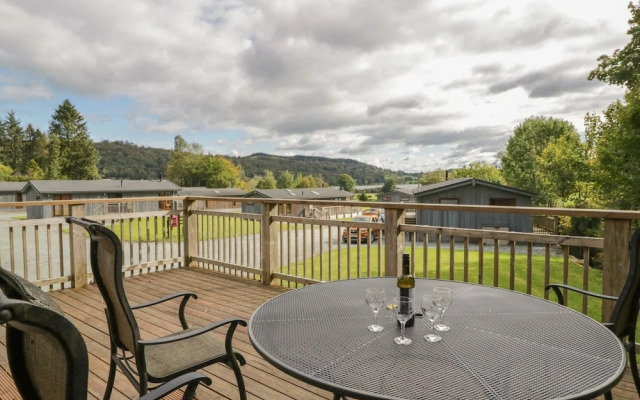 Leafy Nook Lodge