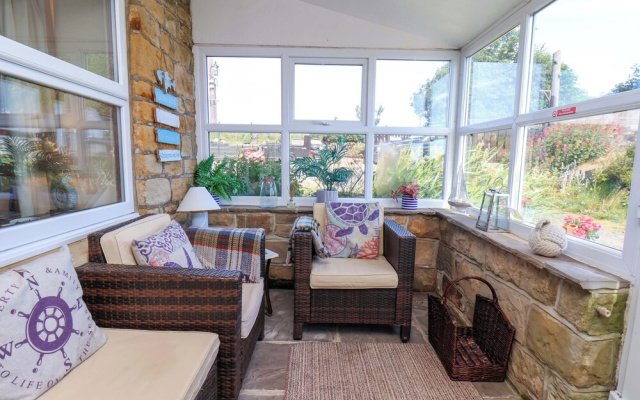 4 Cliff Cottages