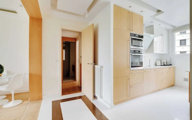 Charming Appt With A/c- 1bd/2p - Tour Eiffel