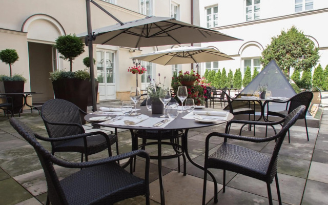 Mamaison Le Regina Boutique Hotel