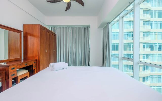 Homey And Warm 1Br Apartment At Ambassade Kuningan