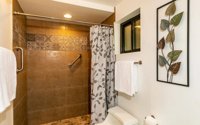 Kihei Ali'i Kai Condos with Ocean View and Parking