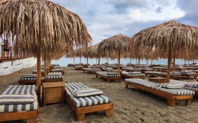 Supreme Beach Apartments