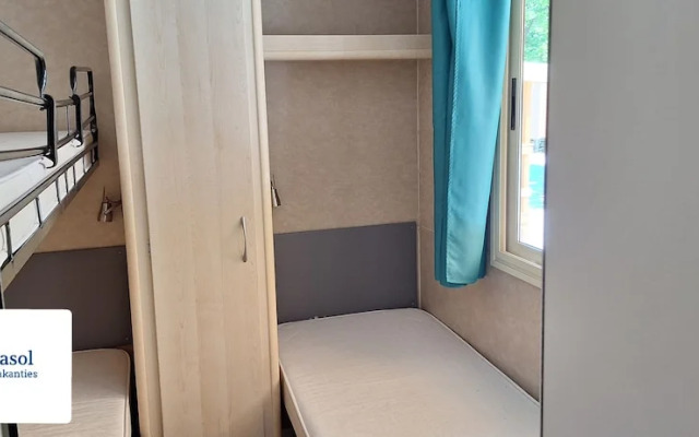 Comfortable Campsite-chalet G10 Tuscany Near sea