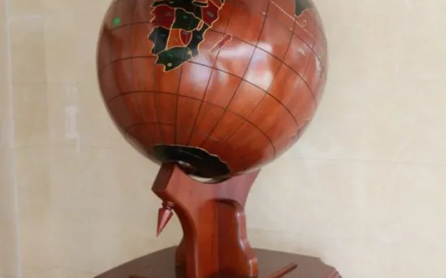 Qingtian Boutique Hotel (Zhaotong Fengxia Road)