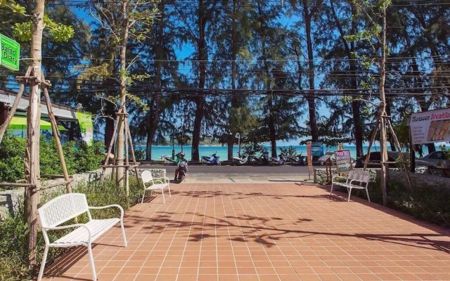 The Title East Wing by Trips Phuket