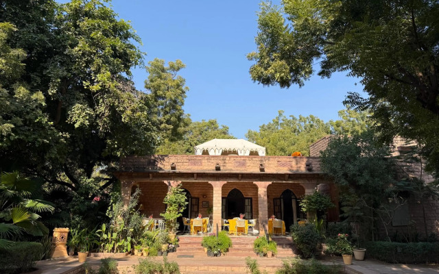 Hotel Devi Bhawan