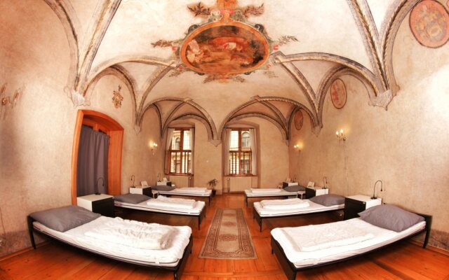 Hostel HOMEr - Old Town Square