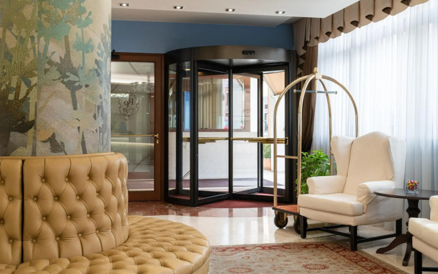 Hotel Roxy Plaza