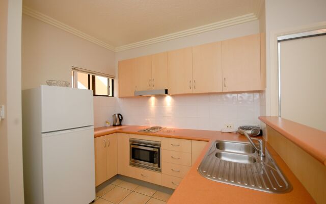 City Plaza Apartments