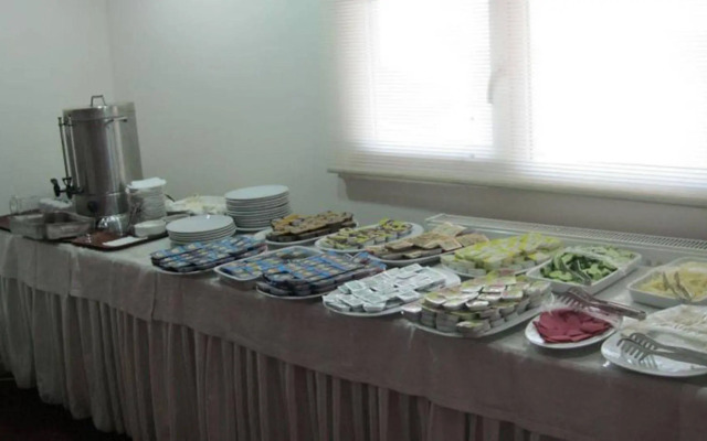 Anya Suit Otel