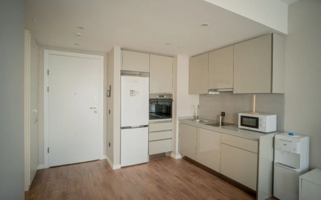 Modern Stylish Apartment - Near Mall of Istanbul