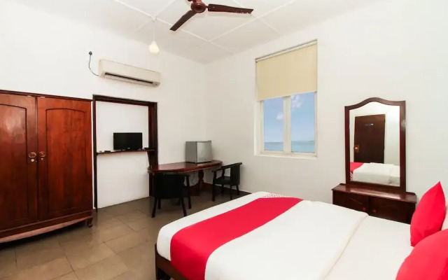 OYO 228 Sea View Apartment
