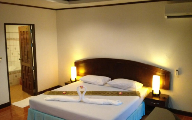 Noble House Beach Resort