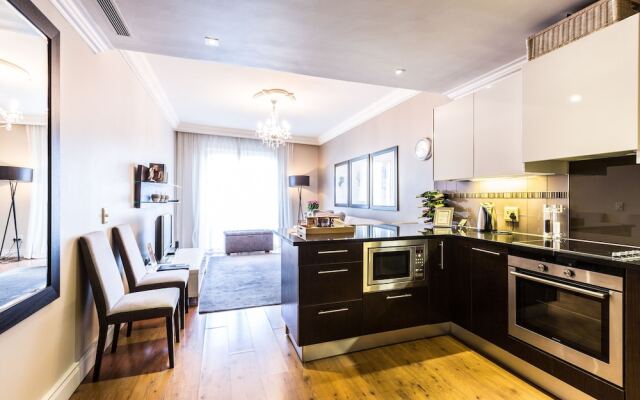 Cape Royale Luxury Hotel