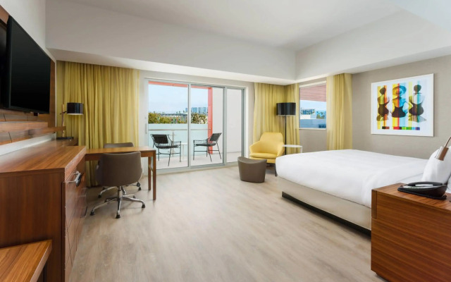 Courtyard by Marriott Santa Monica