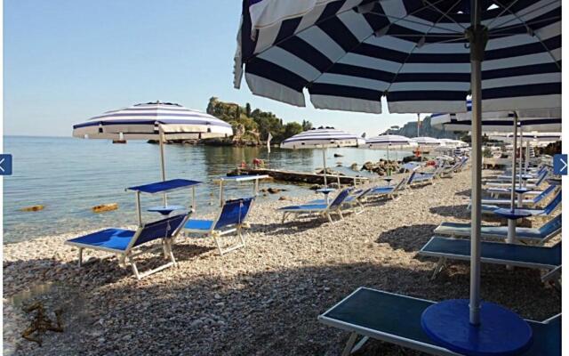 Luxury Apartment and Charm Sea View Isola Bella