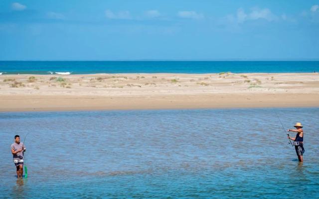 BOMBORA Gerroa 4pm check out Sundays