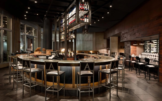 Twelve Midtown, Autograph Collection