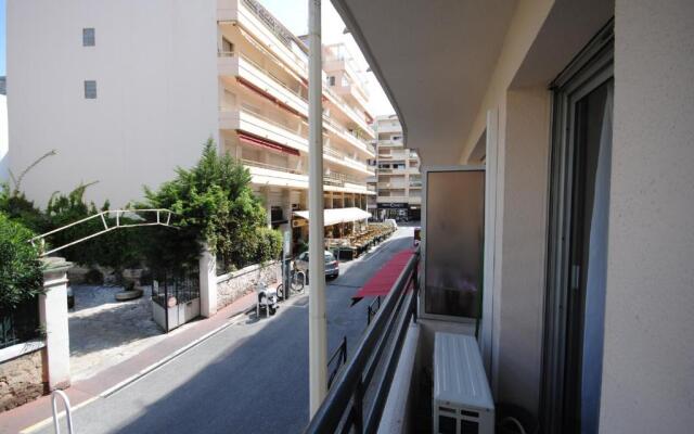 Le Palais Rouaze / Beg4012 / 2p