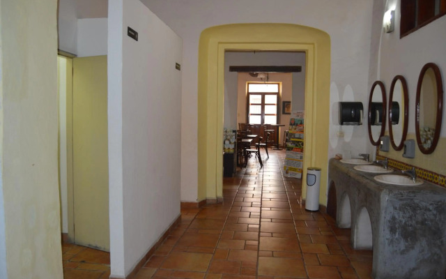 Hotel Meson del Mar