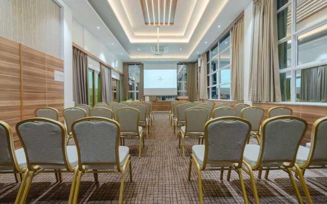 Samann Host Hotel