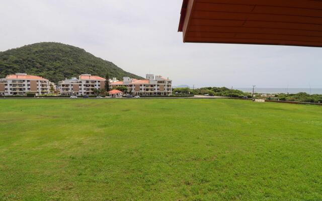 Ótimo dois dormitórios vista mar - BF01I
