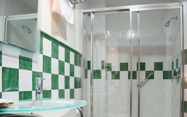 Hostal Alameda