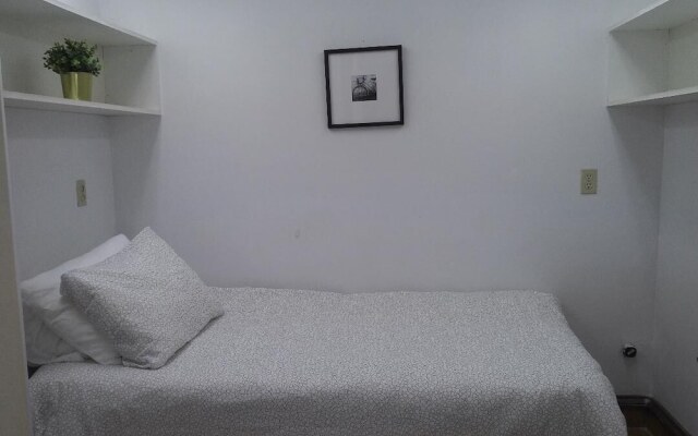 Hamilton Guest House by Elevate Rooms