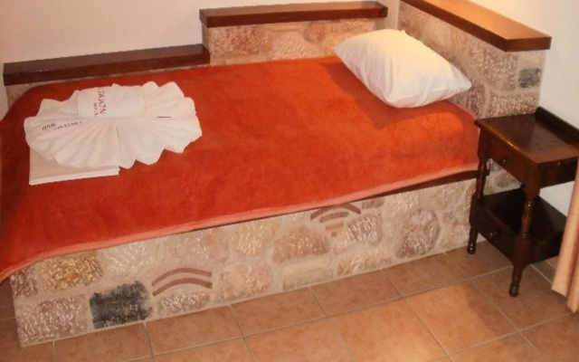 Aktaion Hotel