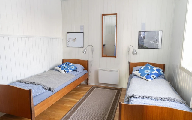 Ekker Island Arctic Lodge