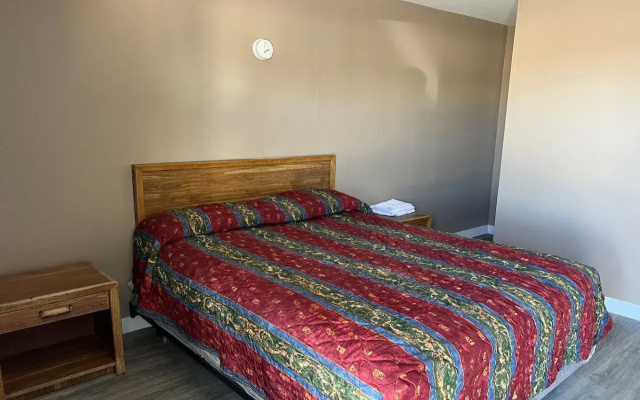 Carl's Motel