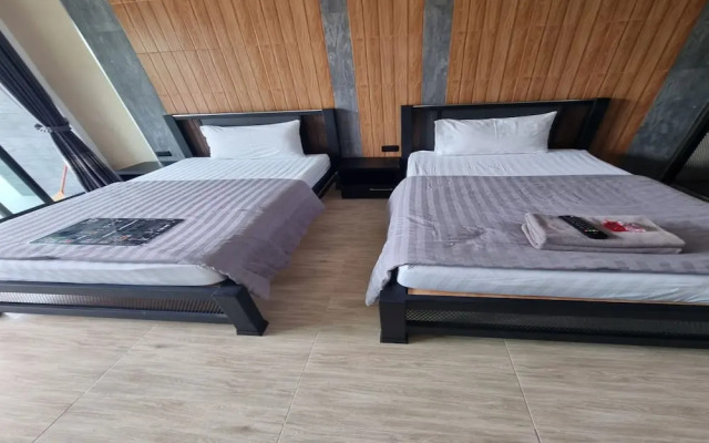 Ratchapruek DC Resort Angthong