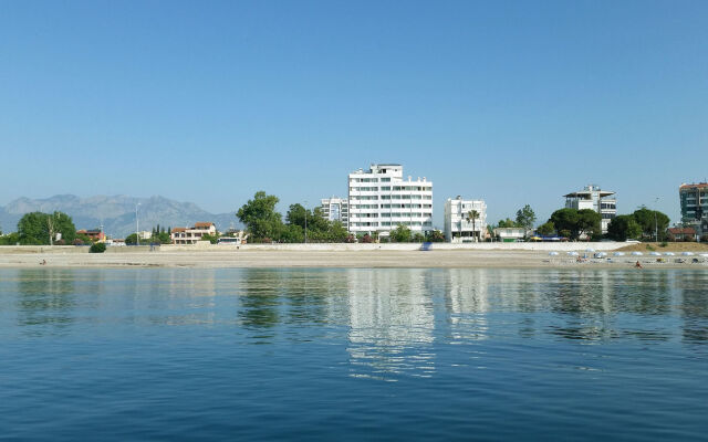 Acropol Beach Hotel