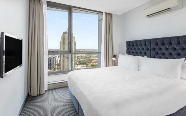 Meriton Suites Campbell Street, Sydney