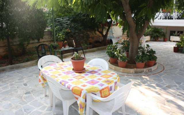 Veggie Garden Athens B&B