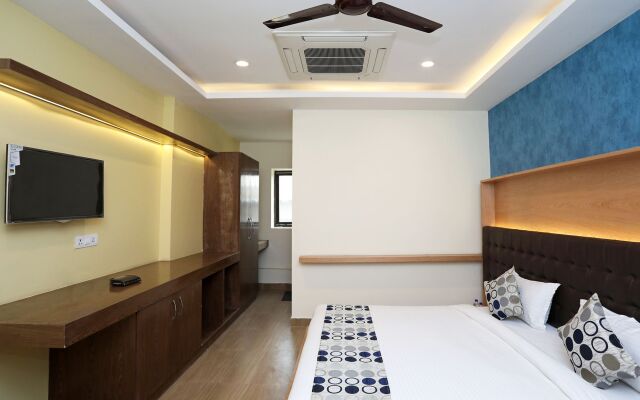 OYO 11666 Hotel Prakash Inn