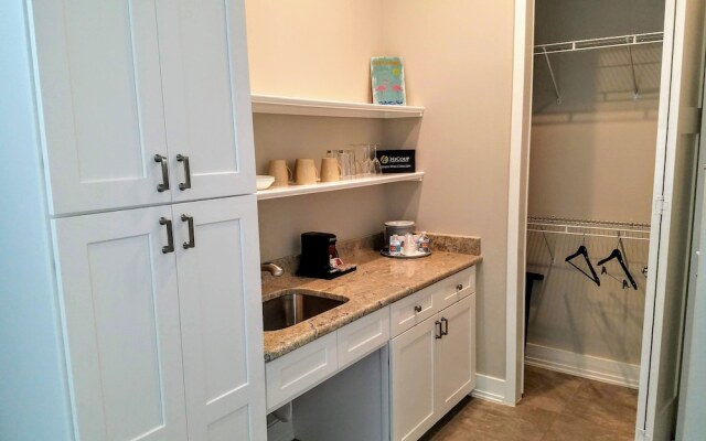 Beyond The Wall Bed and Breakfast