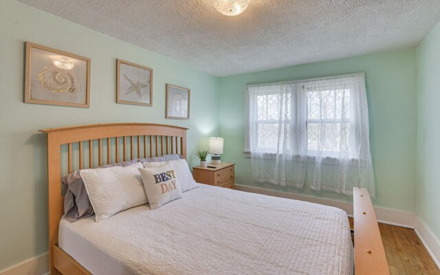 Pet-friendly Omaha Vacation Rental With Deck!