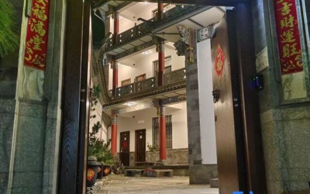Jiayun Luolan Hotel (Dali Ancient City South Gate Branch)