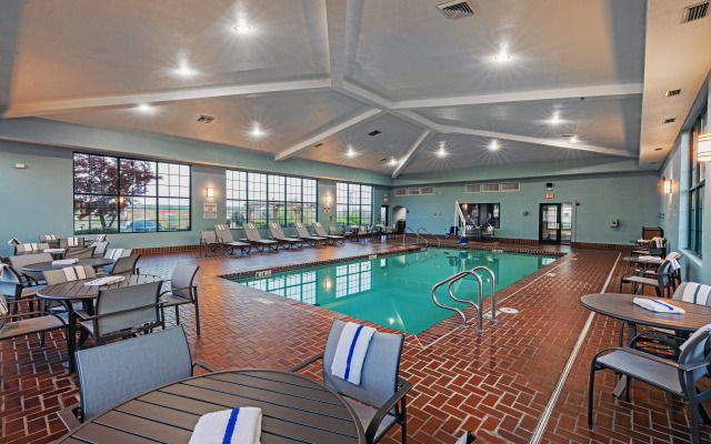 Holiday Inn Express & Suites Tulsa S Broken Arrow Hwy 51 by IHG