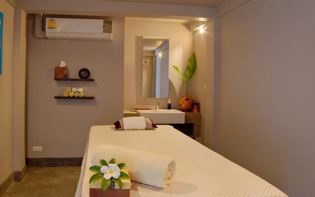 Twin Lotus Resort and Spa - Adults Only