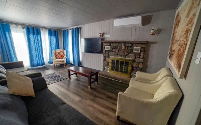 Glen Garry Motel and Cottages