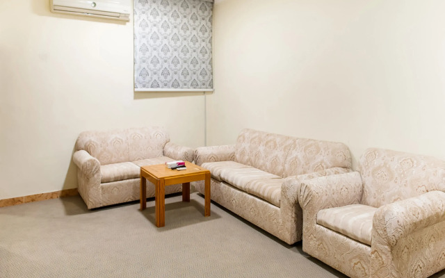 OYO 525 Rose Plaza 1