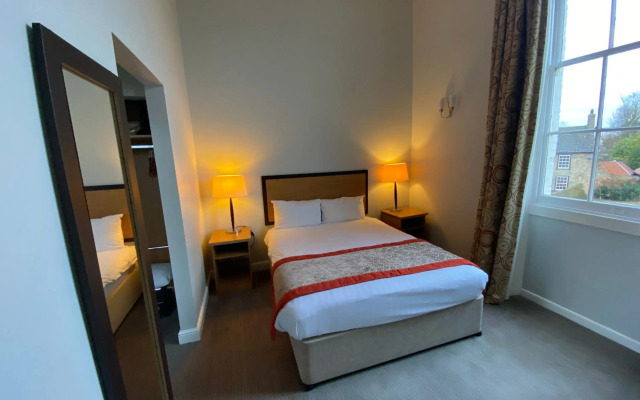 The Riverside House Hotel