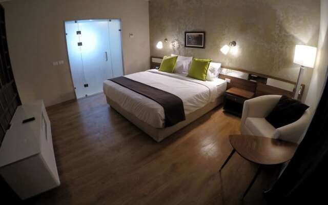 E2 Lodge Hotel Operated by Lemon Spaces
