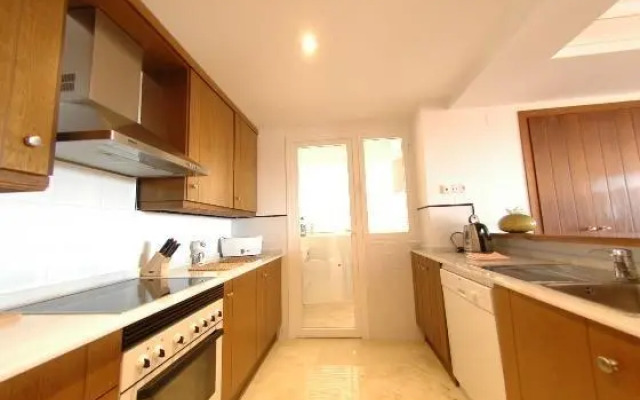 Bennecke Riviera